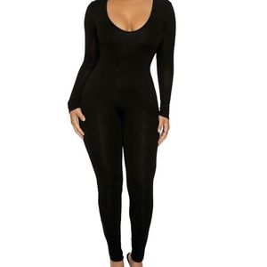 Naked Wardrobe 🌟Long sleeve deep v neck bodysuit 🌟